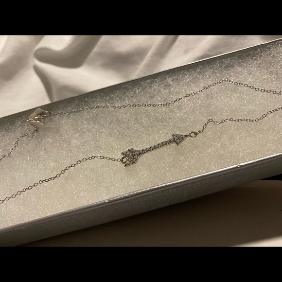 Silver Arrow Necklace - Picture 4 of 4